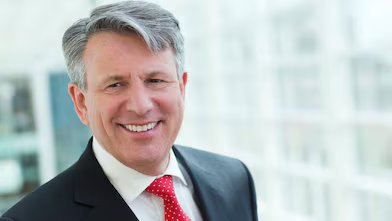 Smiling photo of Shell CEO, Ben van Beurden